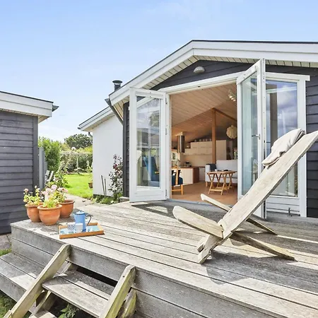 Charming Summer House Near Nordstrand بيت للعطل