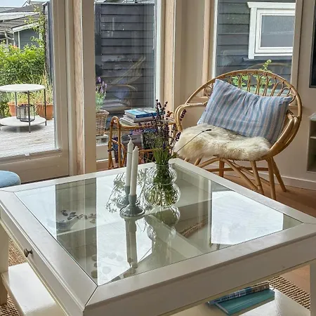 Charming Summer House Near Nordstrand *