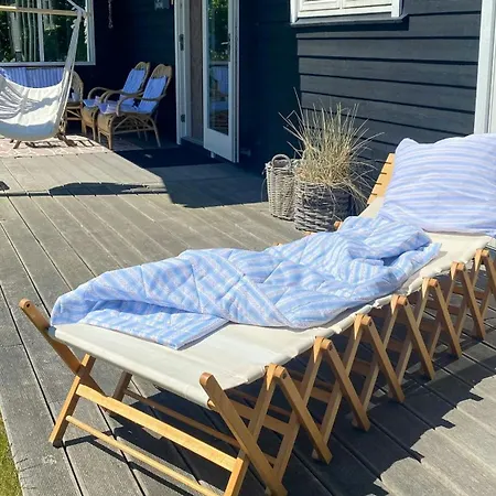 Prázdninový dům Charming Summer House Near Nordstrand Sæby