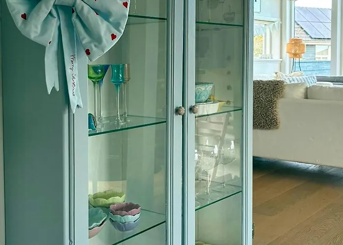 Charming Summer House Near Nordstrand Semesterbostad Sæby